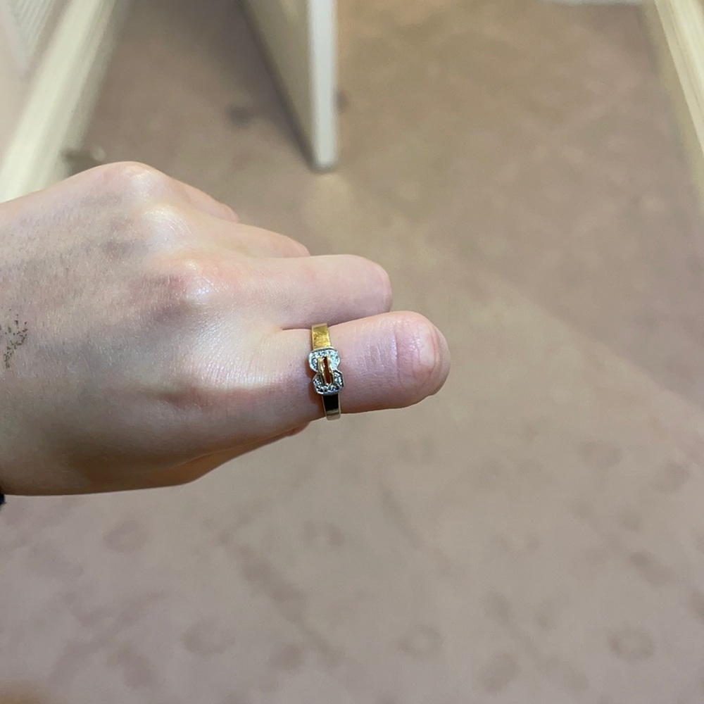 gold diamond ring